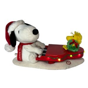 Hallmark Swingin With Snoopy & Woodstock Animated Christmas Plush 2009